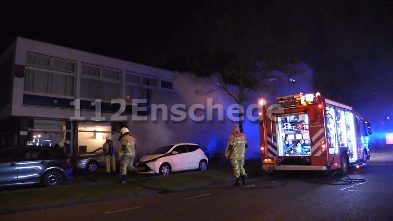 Video: Opnieuw auto verwoest door brand in Enschede