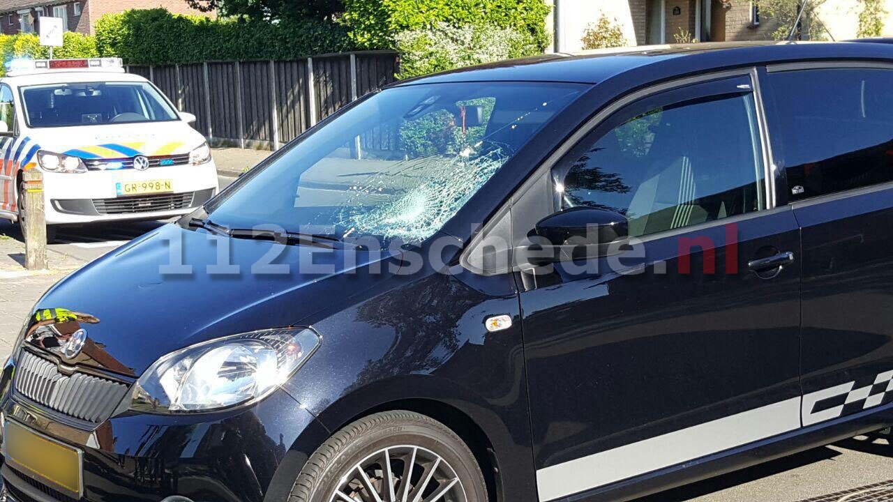 Fietser gewond na aanrijding met auto in Enschede