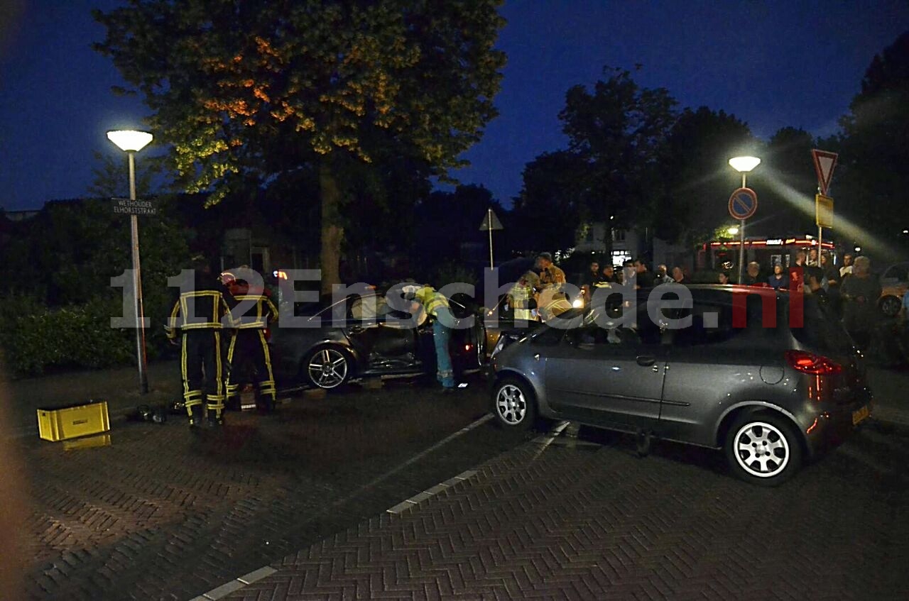 Gewonden bij aanrijding Helenastraat Enschede