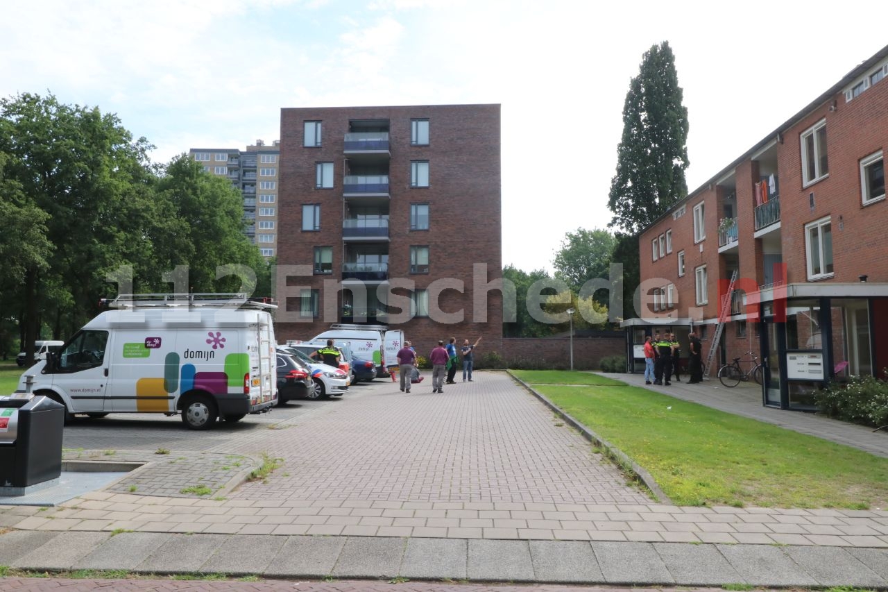 UPDATE: 89 woningen zonder stroom na vondst hennepkwekerij Enschede