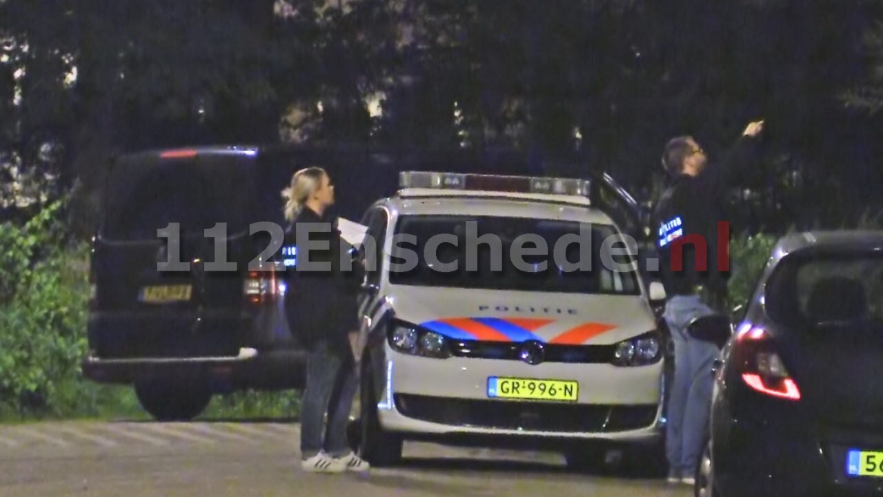 VIDEO: Rechercheonderzoek na vondst dode in woning Enschede, drie aanhoudingen