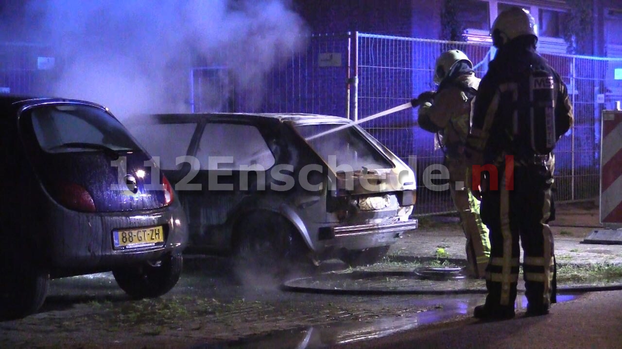 Oldtimer verwoest door brand in Enschede