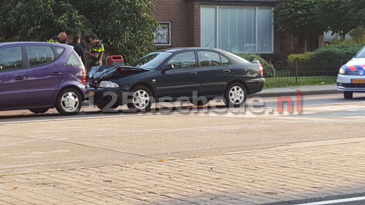 Kop-staart aanrijding Gronausestraat Enschede