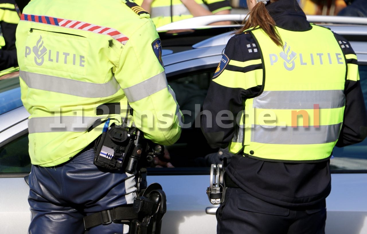 Mannen aangehouden in Hengelo na poging inbraak in Enschede