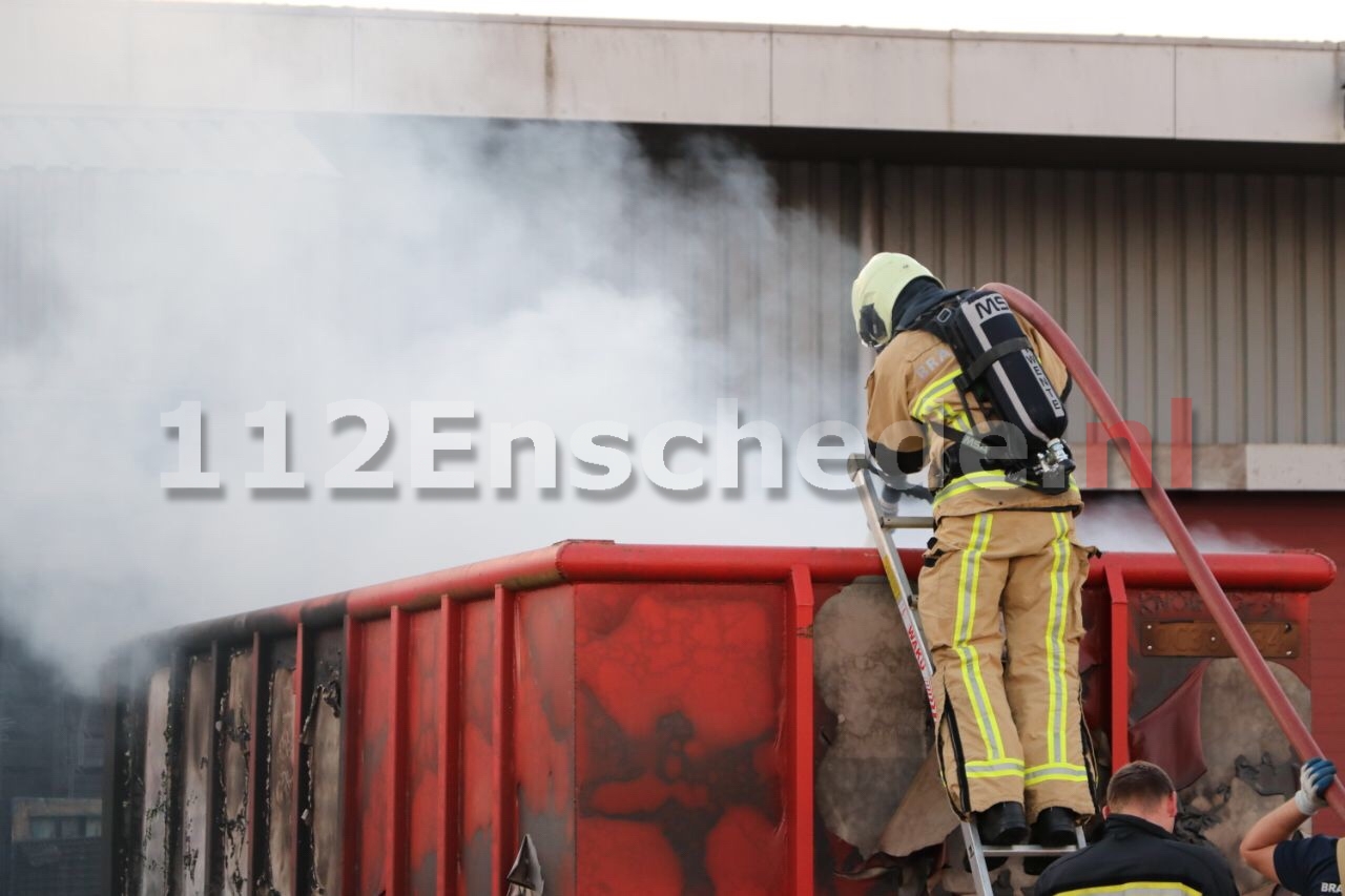 Brand bij bedrijf Transportcentrum Enschede