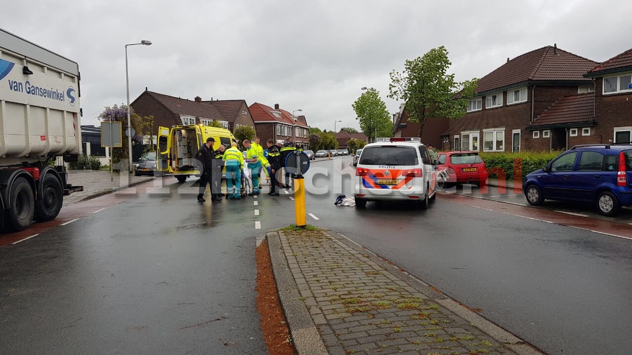Voetganger gewond bij aanrijding in Enschede