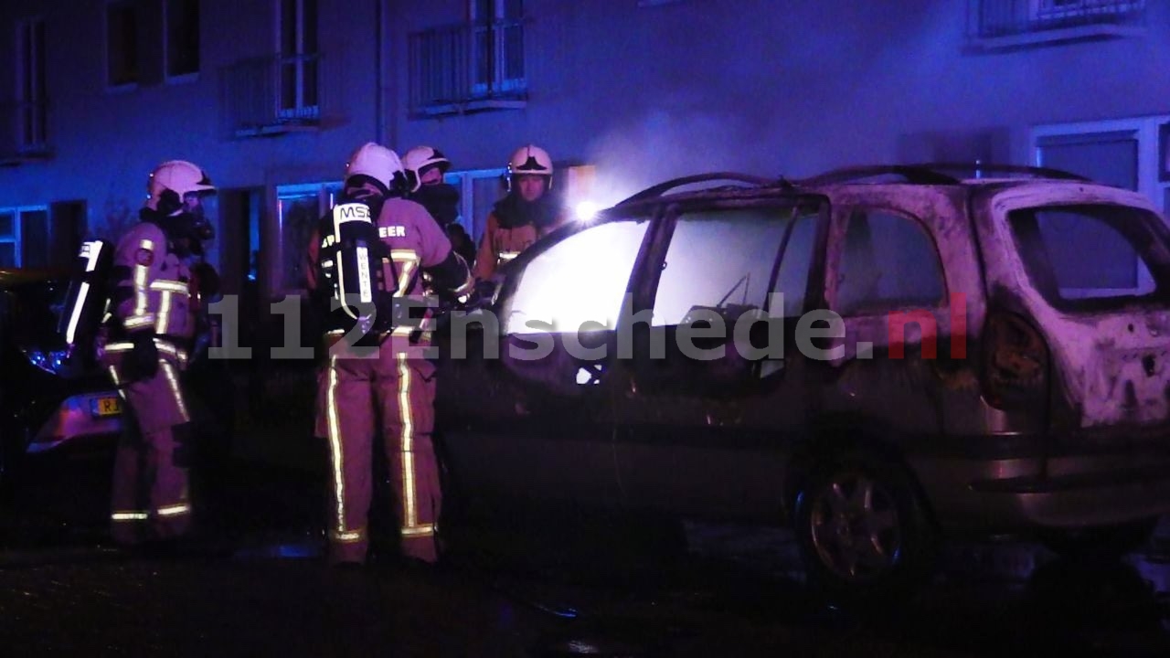 Vijftiende autobrand in Enschede; auto verwoest