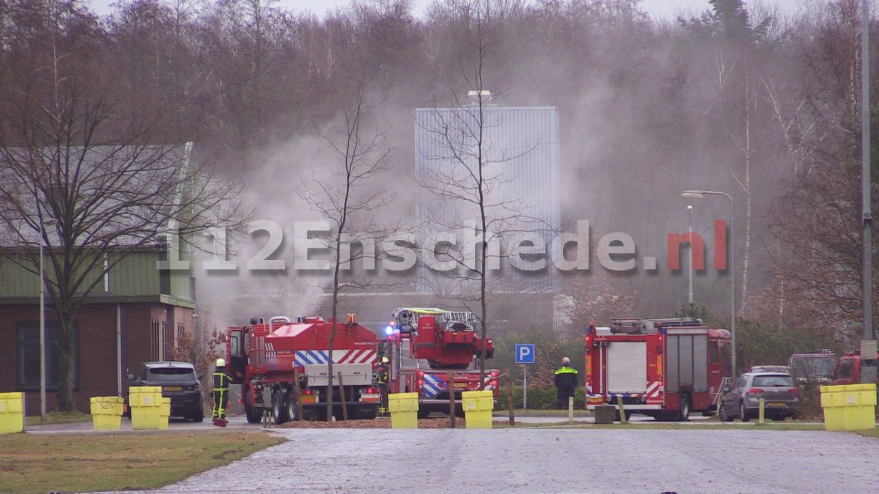 UPDATE (video): Brand in evenementenhal voormalig vliegveld Twenthe