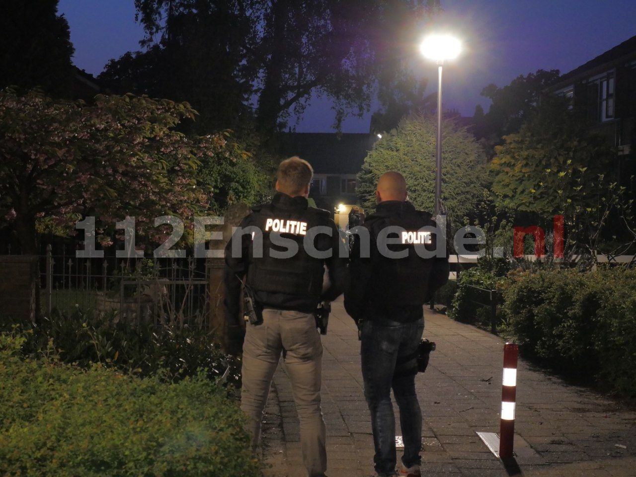 VIDEO: Arrestatieteam doet inval na schietpartij in Enschede