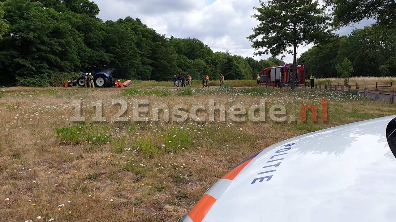 Foto’s: Trekker in brand in Enschede