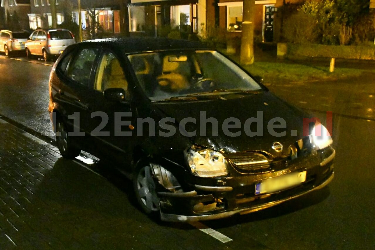 Aanrijding tussen twee auto’s in Enschede