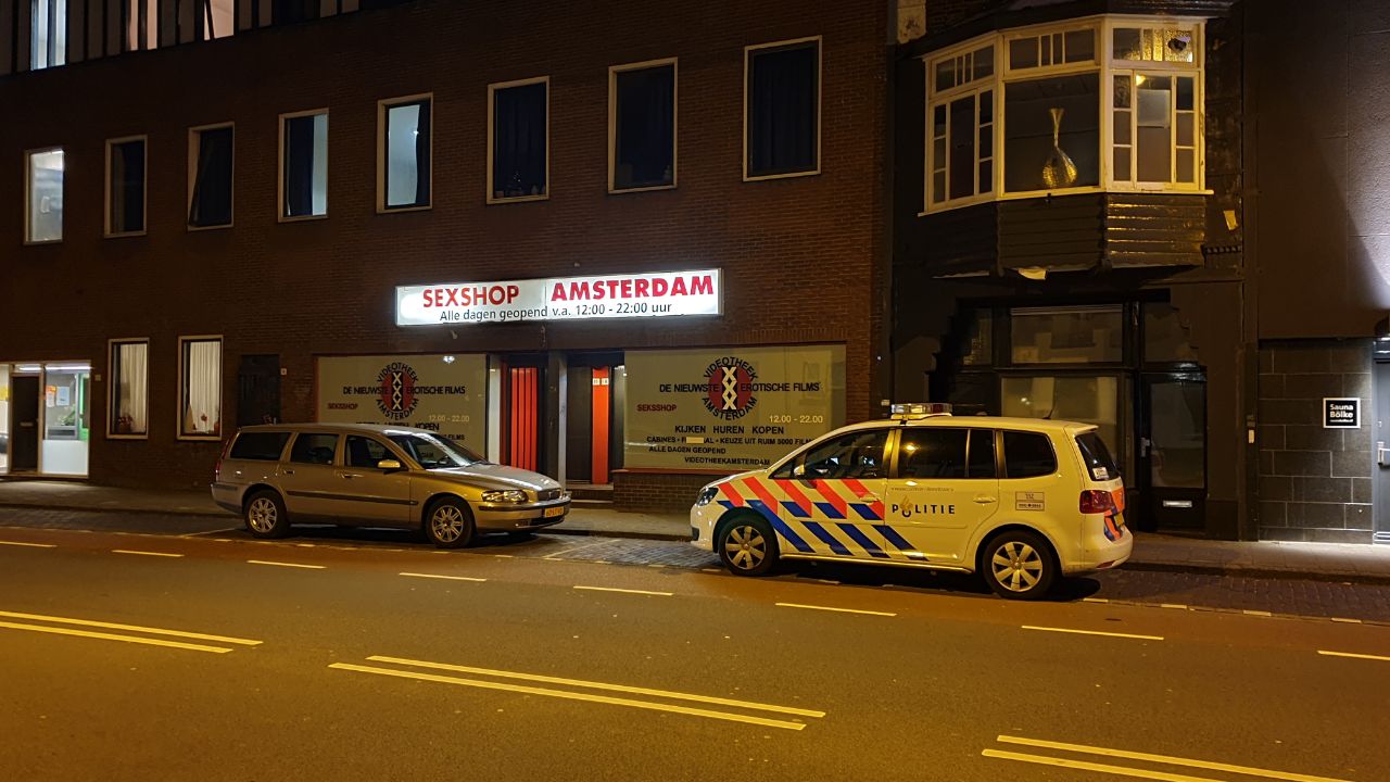 VIDEO: Tweede overval in Enschede; Sexshop overvallen