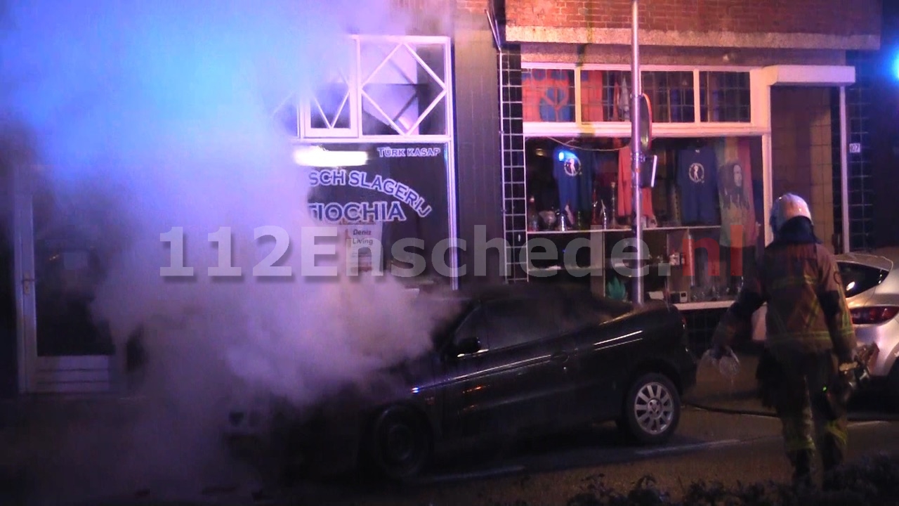 VIDEO: Opnieuw autobrand in Enschede
