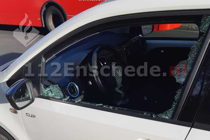 UPDATE: Tien auto-inbraken in één nacht in Enschede, politie start onderzoek
