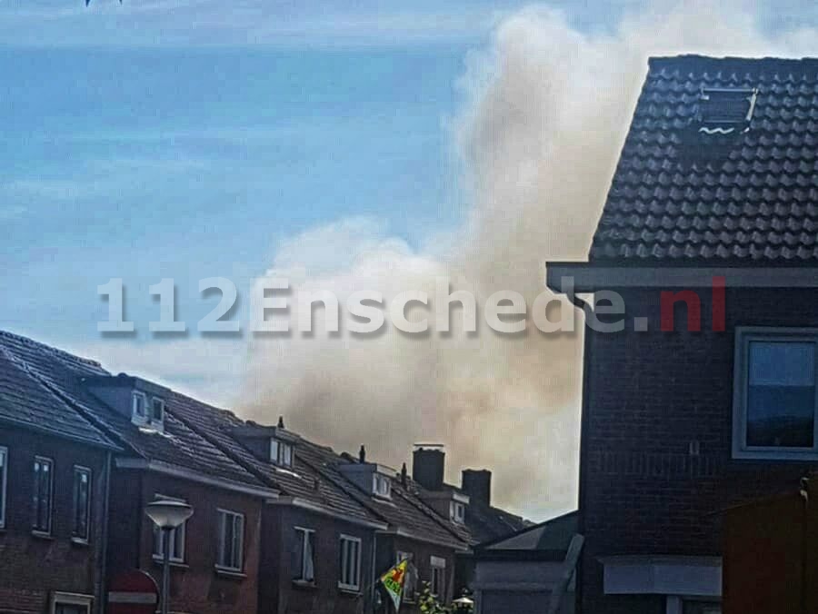 Forse rookontwikkeling bij brand in Enschede