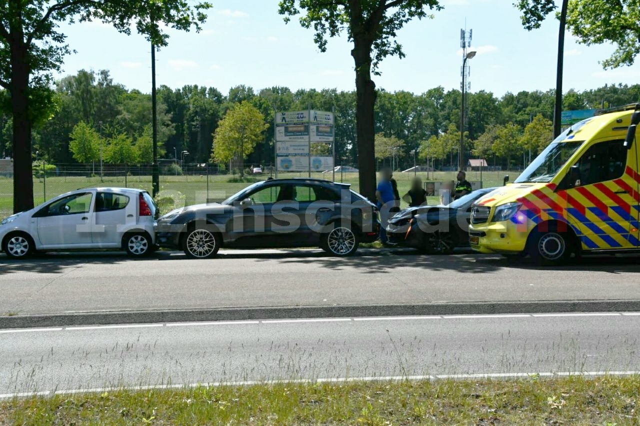 Kettingbotsing Gronausestraat in Enschede