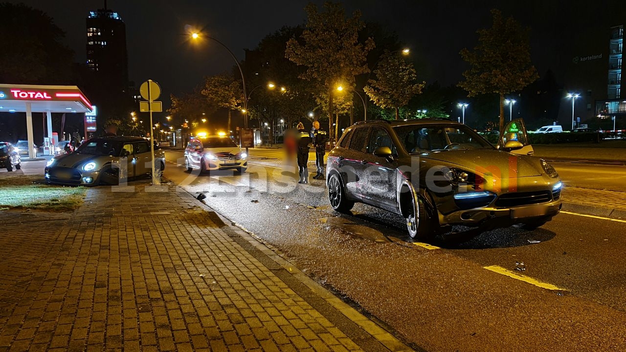 Flinke schade bij aanrijding in Enschede