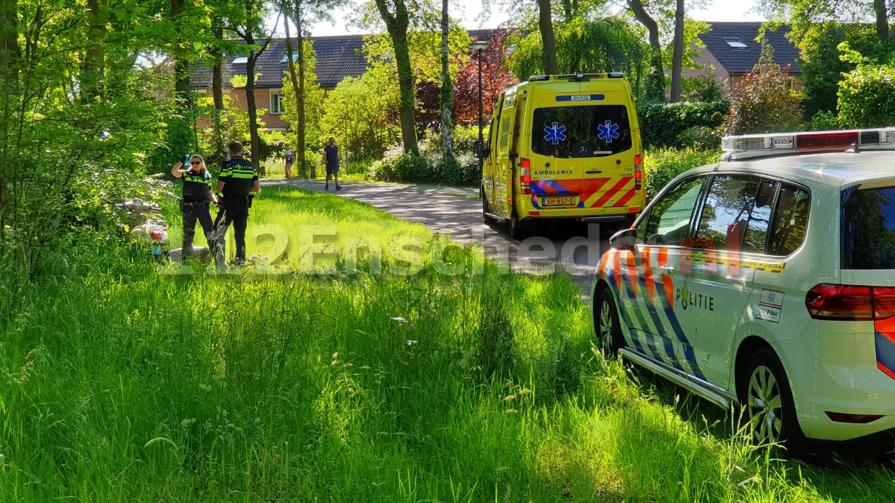 Scooterrijder gewond bij ongeval in Enschede