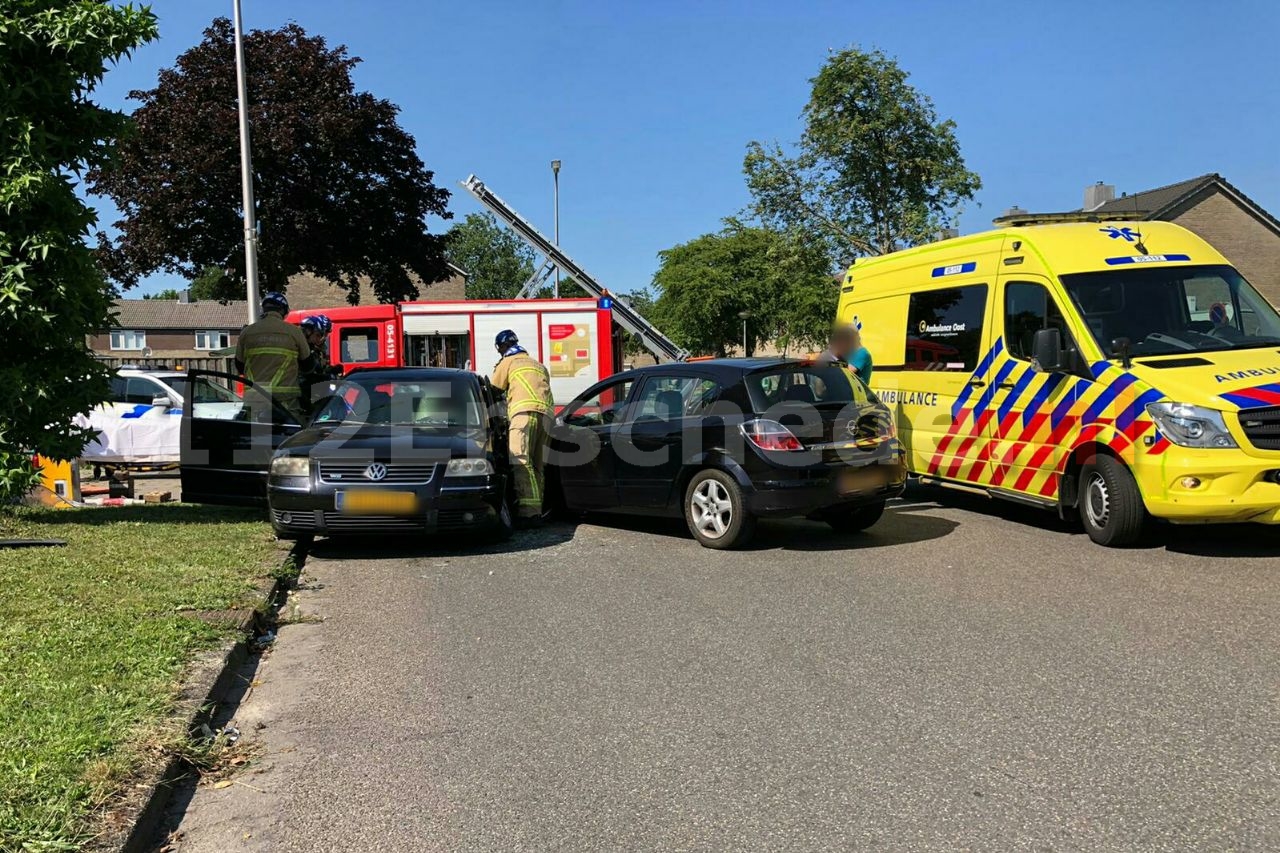 Automobilist gewond bij aanrijding in Enschede