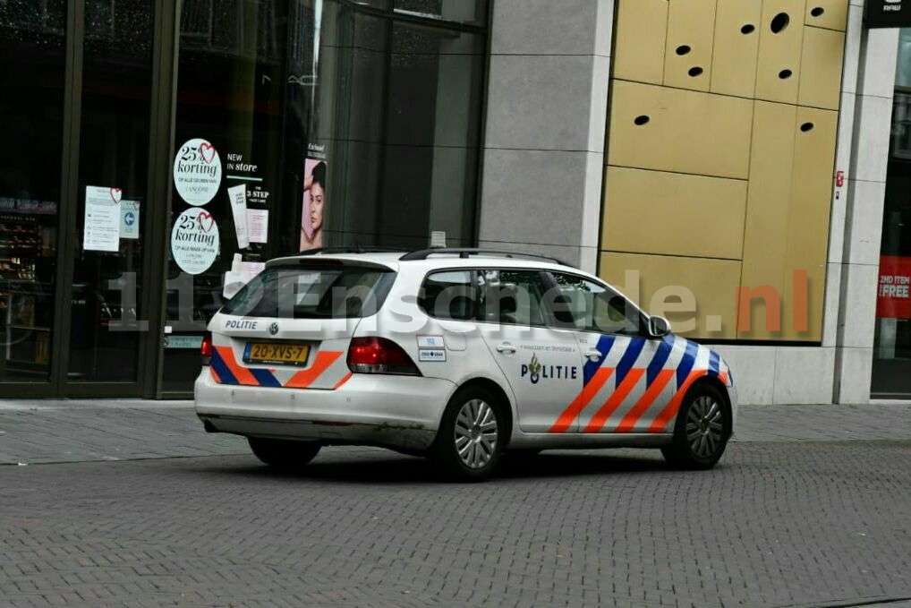 Greep uit kassa bij café in centrum Enschede, twee verdachten nog spoorloos