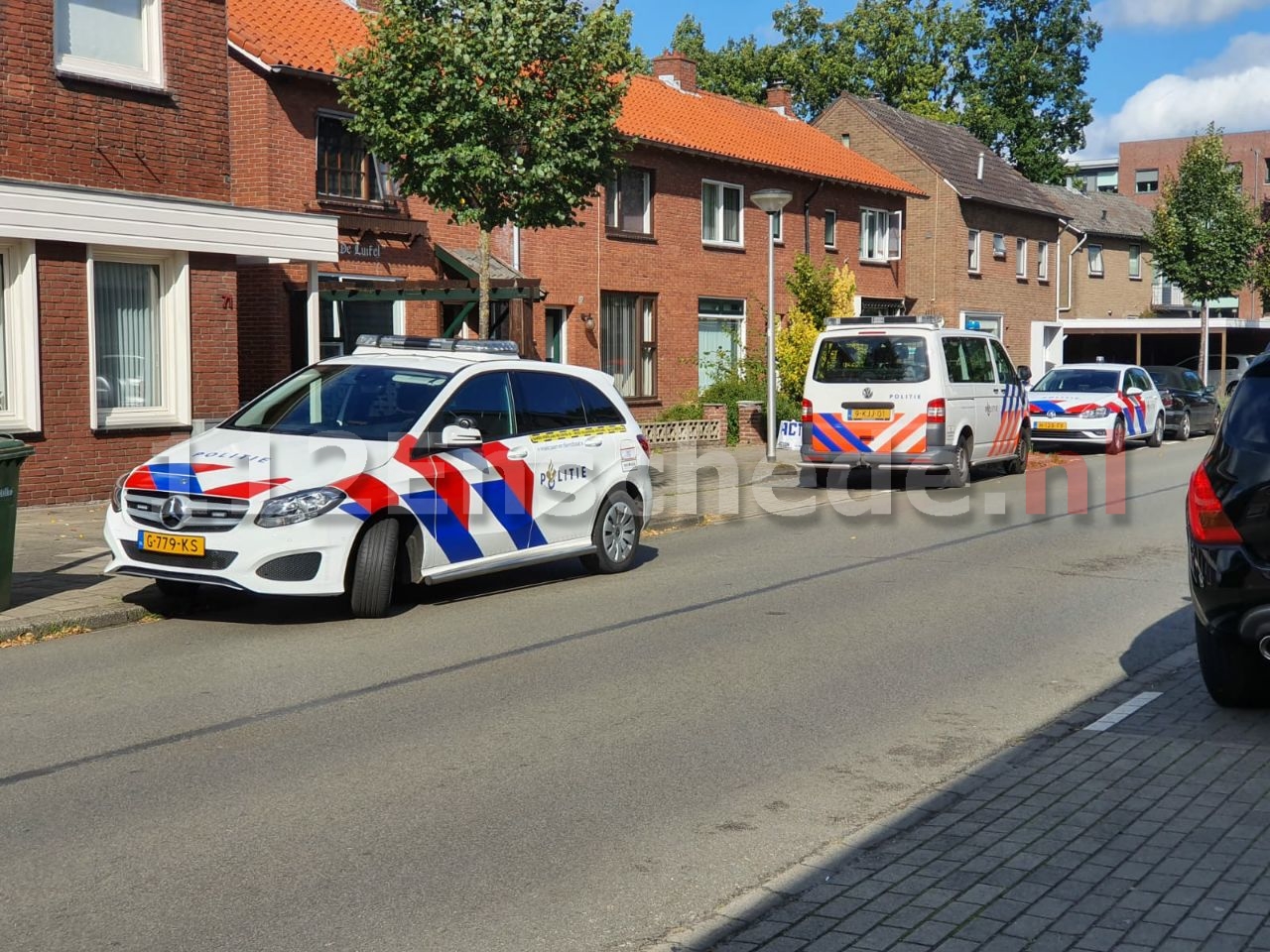 Hennepkwekerijen aangetroffen in woningen Glanerbrug