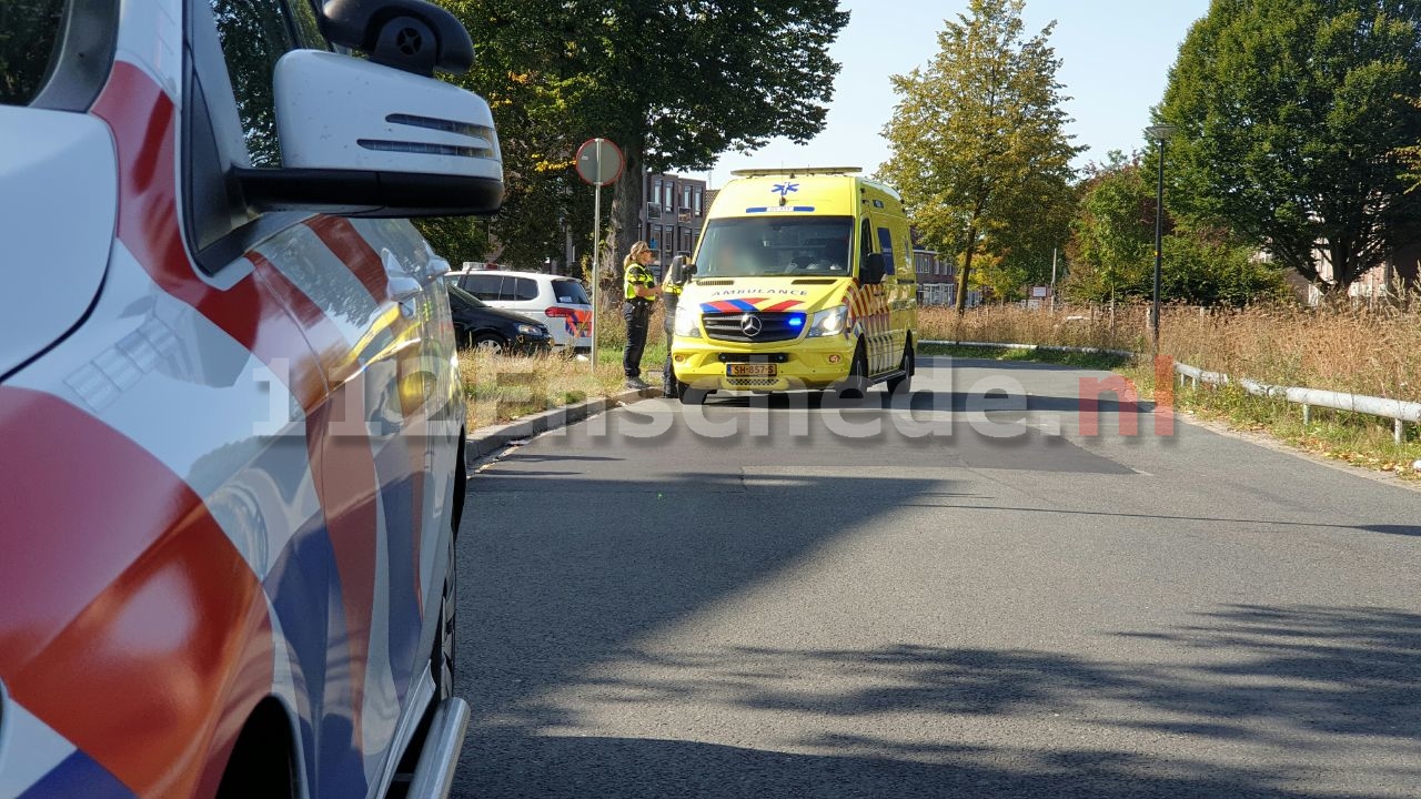 Hulpdiensten rukken uit voor steekincident in Enschede