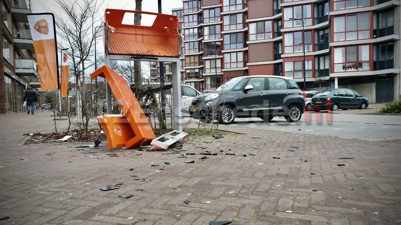Brievenbus opgeblazen in wijk Stokhorst Enschede