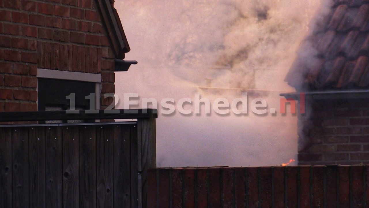 Brand achter woning Haaksbergerstraat Enschede