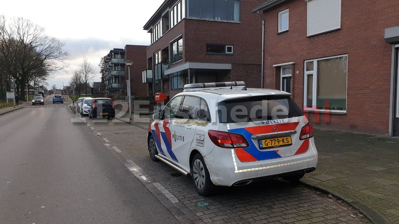 Man onttrekt zich bij aanhouding in Glanerbrug, politie start zoekactie