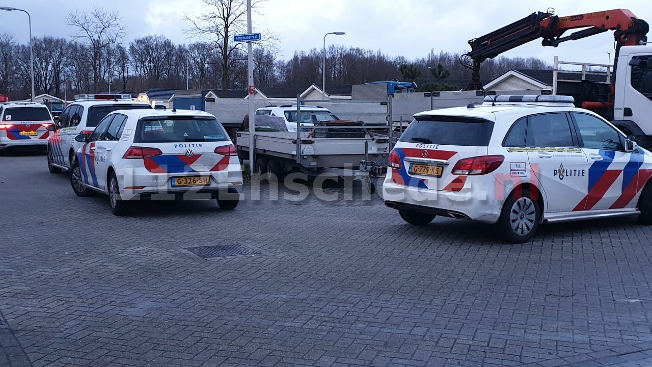 UPDATE: Politie doet onderzoek na melding schietincident in Enschede; twee personen aangehouden