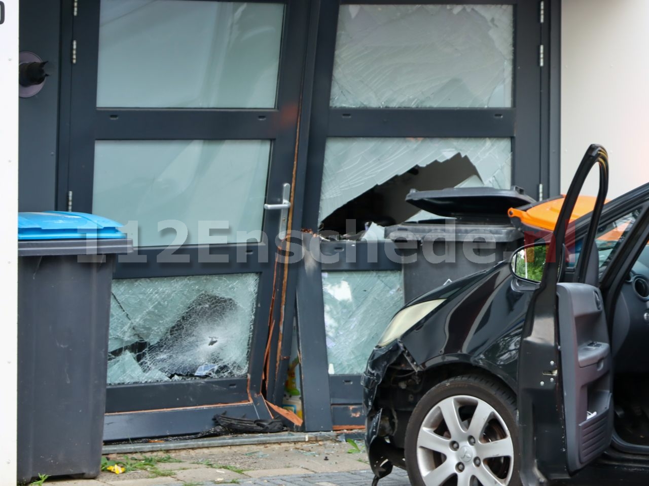 Auto ramt woning in Enschede