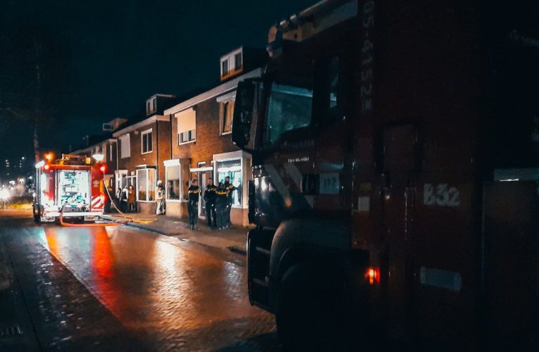 Brandweer rukt uit voor schuurbrand in Enschede