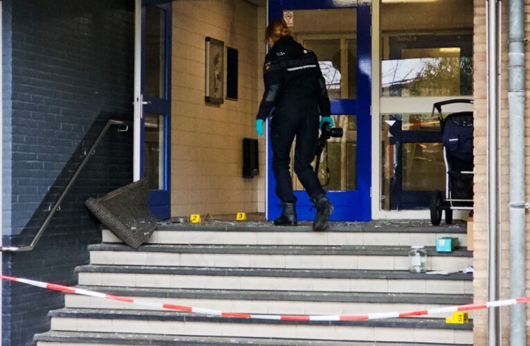Ravage na explosie bij flatgebouw in Enschede