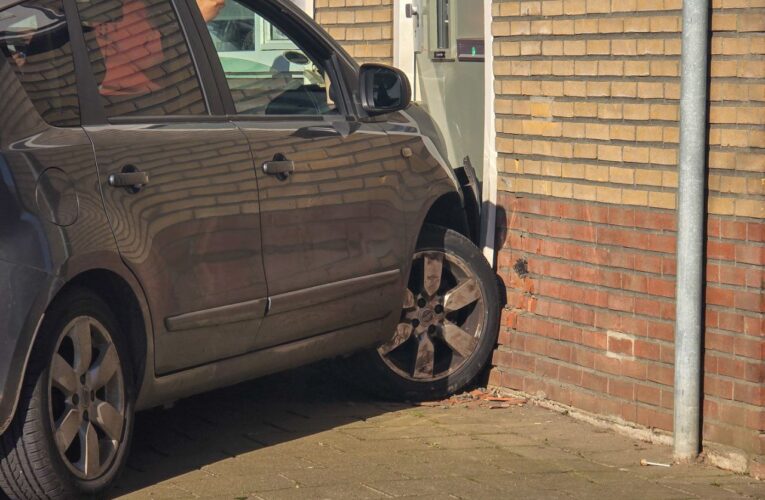 Bestuurster ramt woning in Enschede