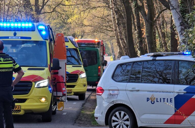 Wielrenner gewond bij aanrijding in Enschede